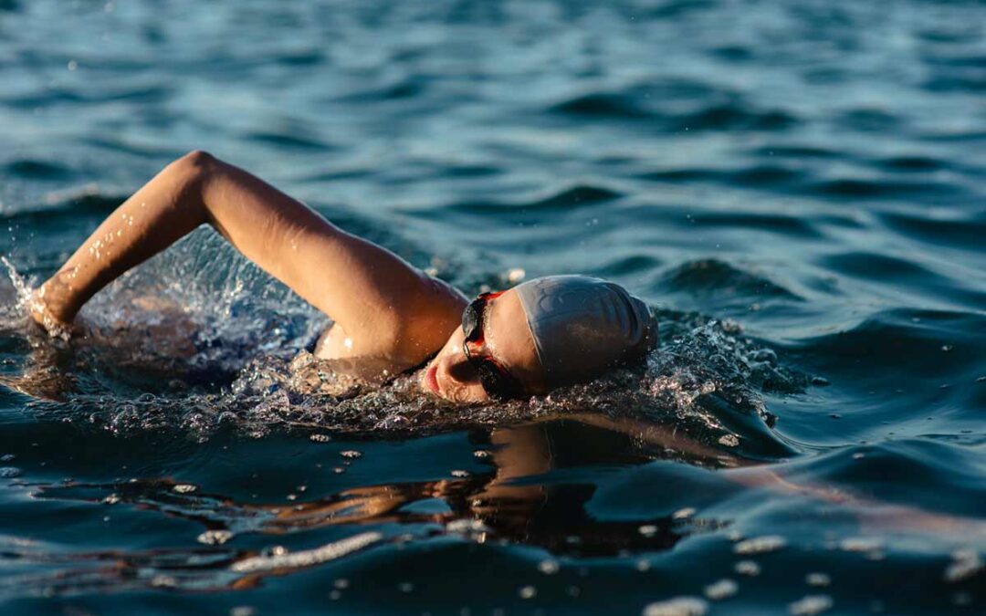 Agua de mar y de piscina: como afectan a tu salud bucodental